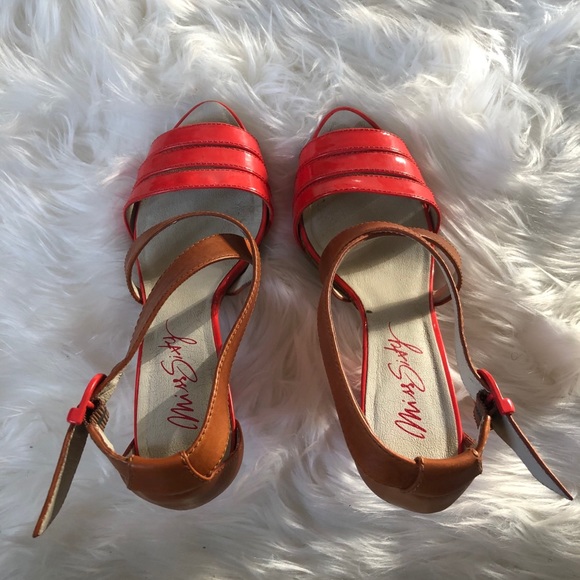 Fairly used Women peep toes 👠 shoes - Picture 8 of 8